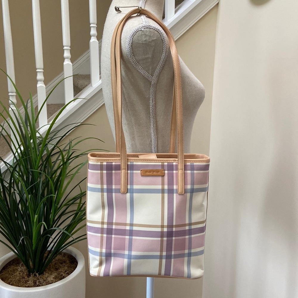 Cute summer Vintage Nine West tote